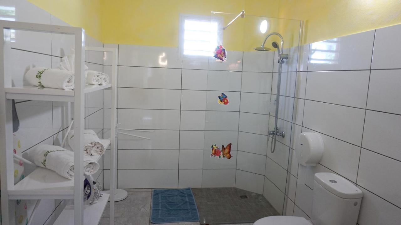 Appartement Romantique A Deshaies 46 M² Spa Et Piscine Exterior foto